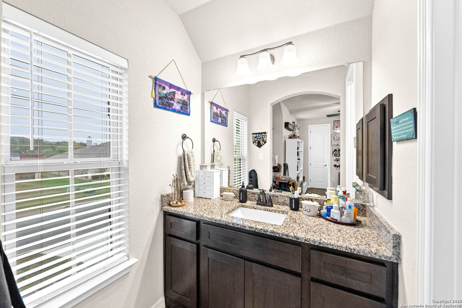 288 Lilly Bluff Castroville, TX 78009 - Photo 24 of 88