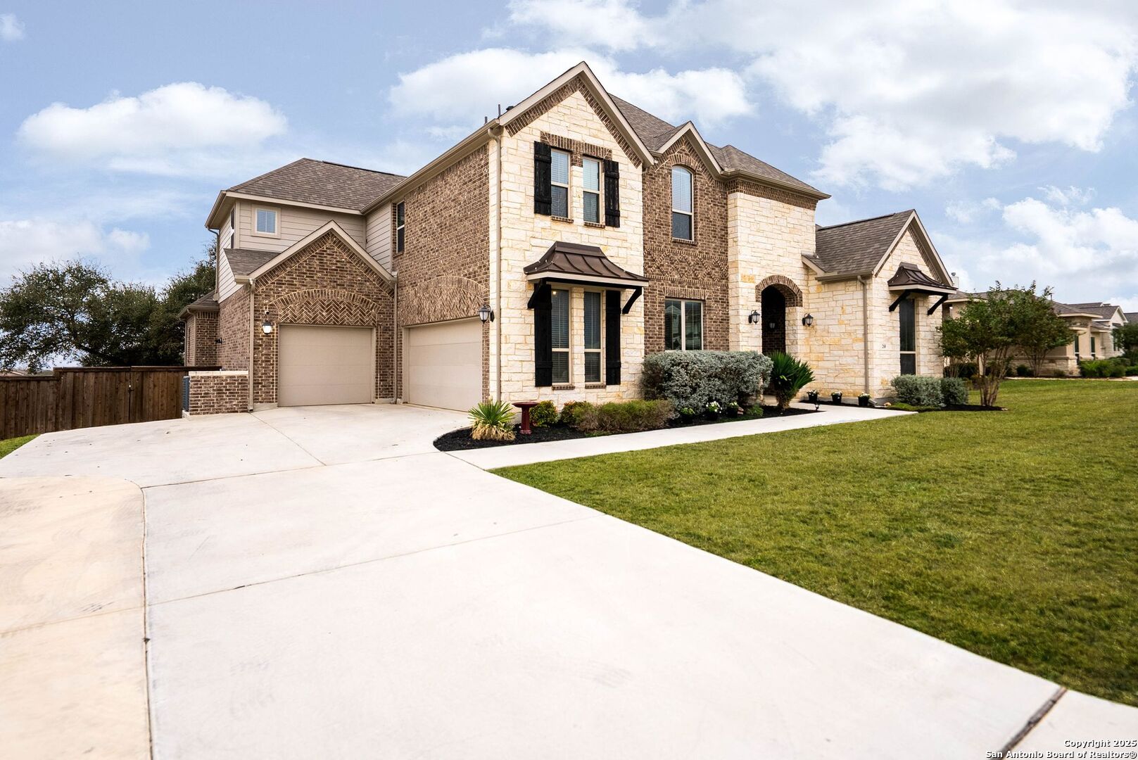 288 Lilly Bluff Castroville, TX 78009 - Photo 3 of 88