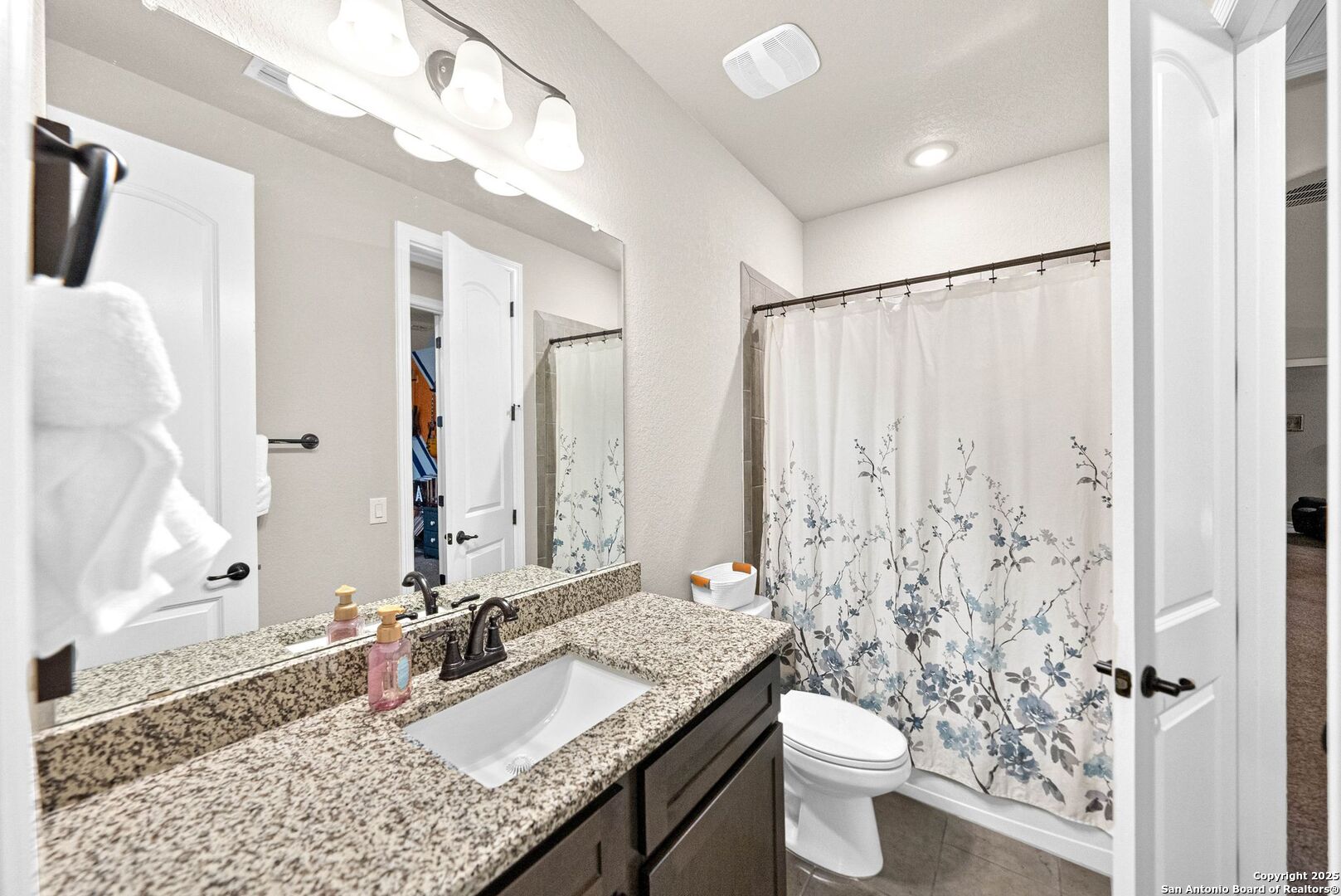 288 Lilly Bluff Castroville, TX 78009 - Photo 31 of 88