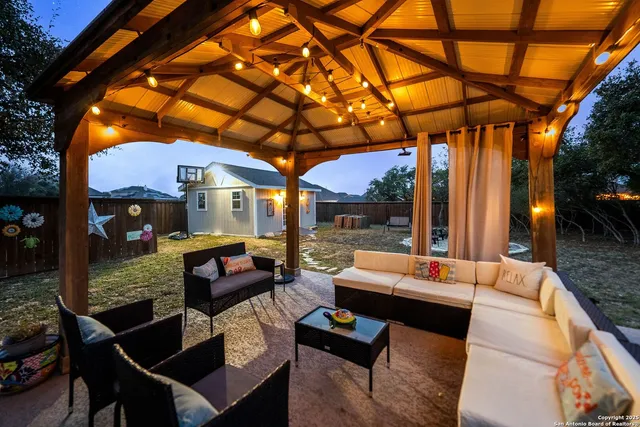 $875,000 | 288 Lilly Bluff, Castroville, TX 78009