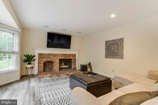 $685,000 | 15427 Meherrin Court, Centreville, VA 20120