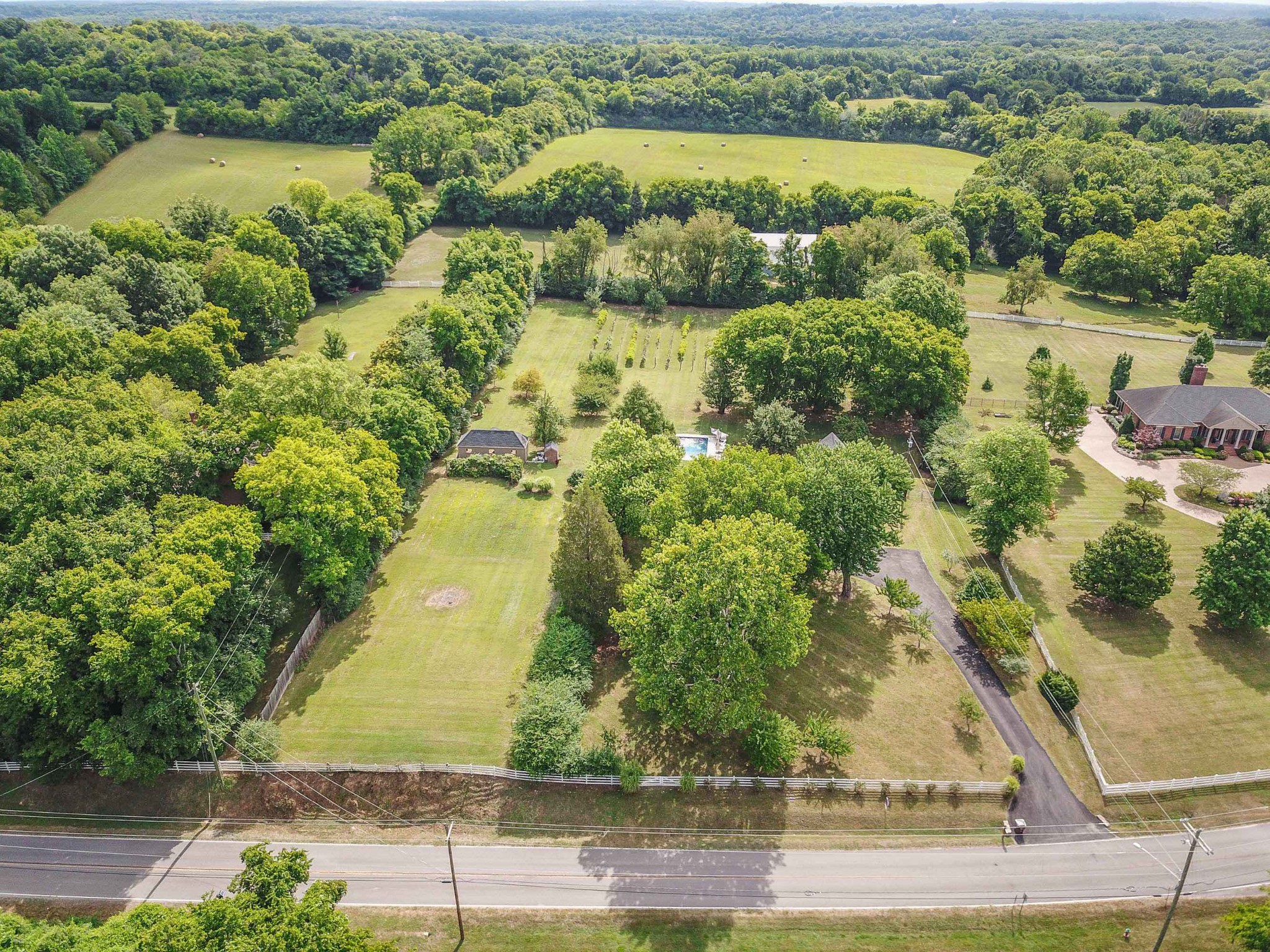2027 Neelys Bend Road Madison, TN 37115 - Photo 21 of 48 Gallery Image 21
