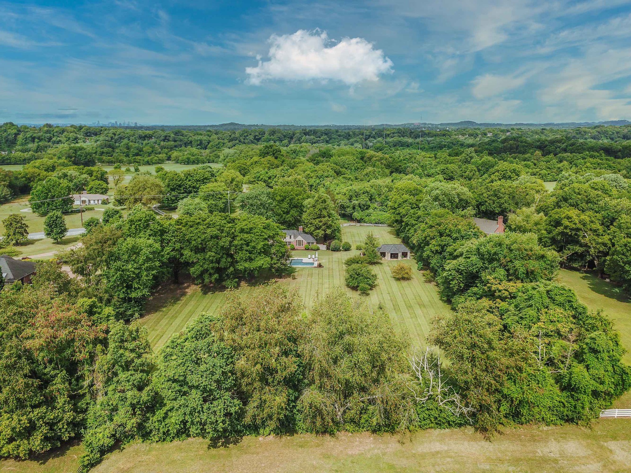 2027 Neelys Bend Road Madison, TN 37115 - Photo 22 of 48 Gallery Image 22