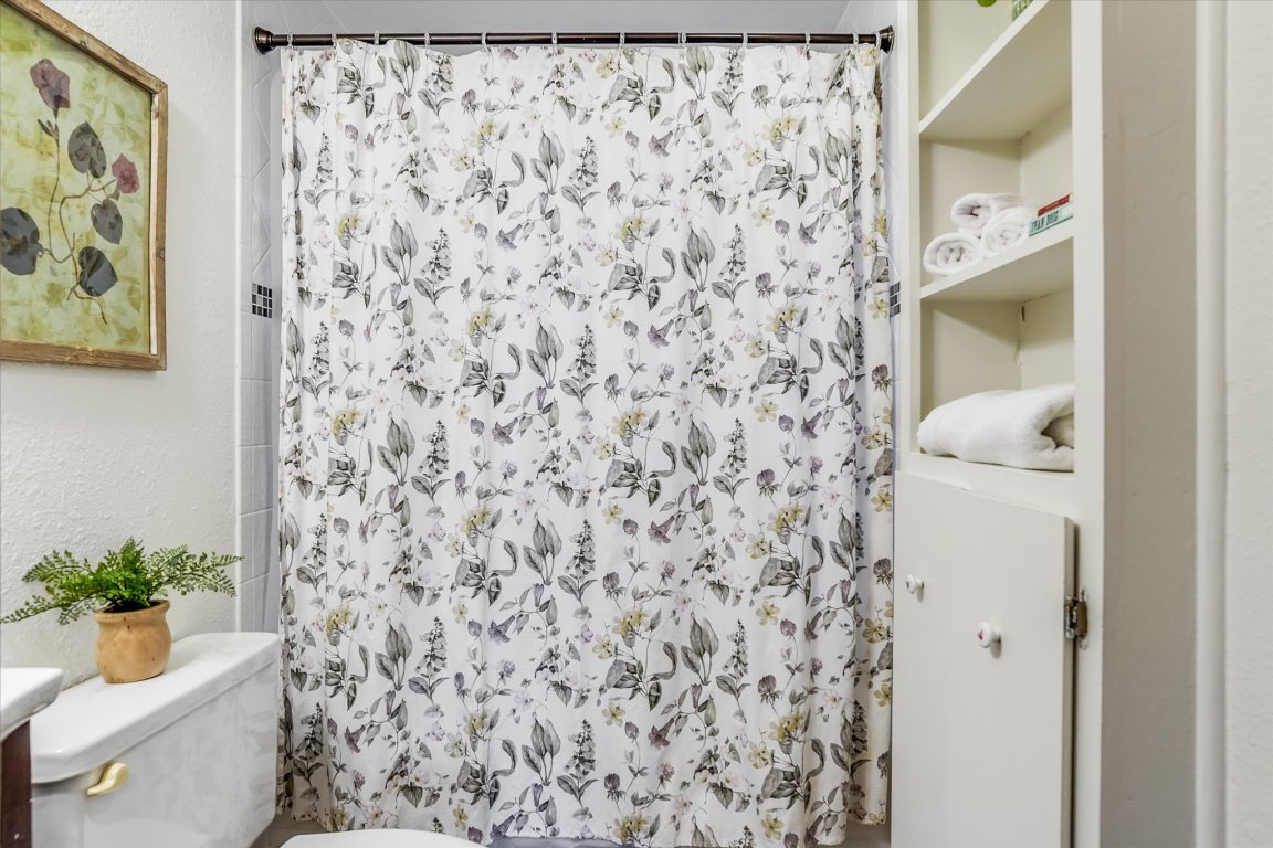 1300 Flite Acres Road Wimberley, TX 78676 - Photo 16 of 40