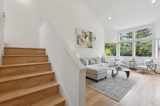 $1,549,000 | 64 Parkview Circle, Corte Madera, CA 94925