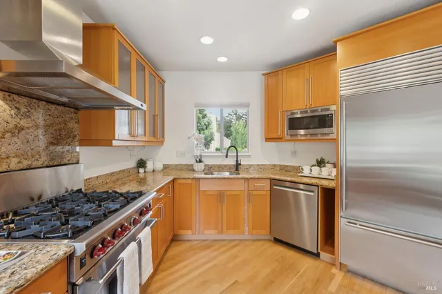 $1,549,000 | 64 Parkview Circle, Corte Madera, CA 94925