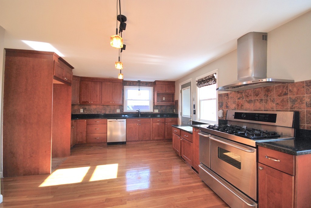 33 Riverside Street Danvers, MA 01923 - Photo 9 of 16 Gallery Image 9