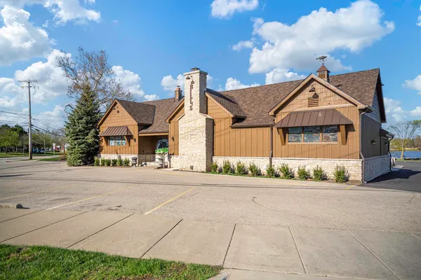$399,990 | 553 Yosemite Way, Mundelein, IL 60060
