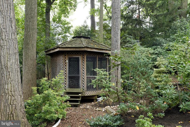 3820 Reno Road Northwest Washington, DC 20008 - Photo 2 of 6 Exterior (General)