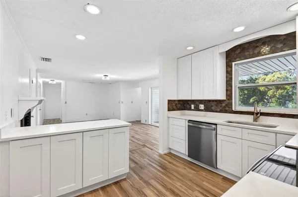 $589,900 | 1520 South Keene Road, Clearwater, FL 33756