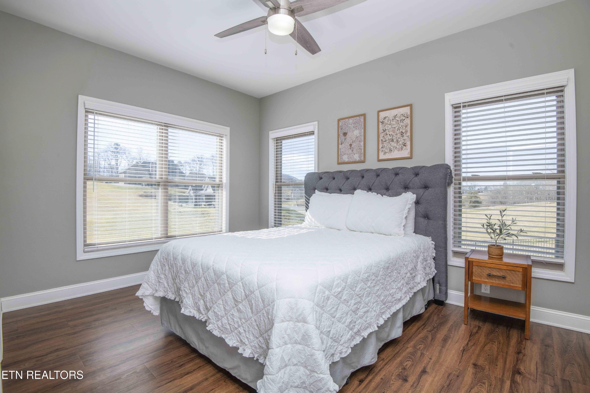 1562 Pullen Road Sevierville, TN 37862 - Photo 29 of 53 a bedroom with a large bed and a window