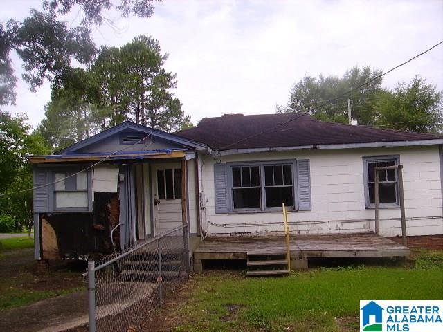 147 Crest Road East Bessemer, AL 35023 - Photo 2 of 17