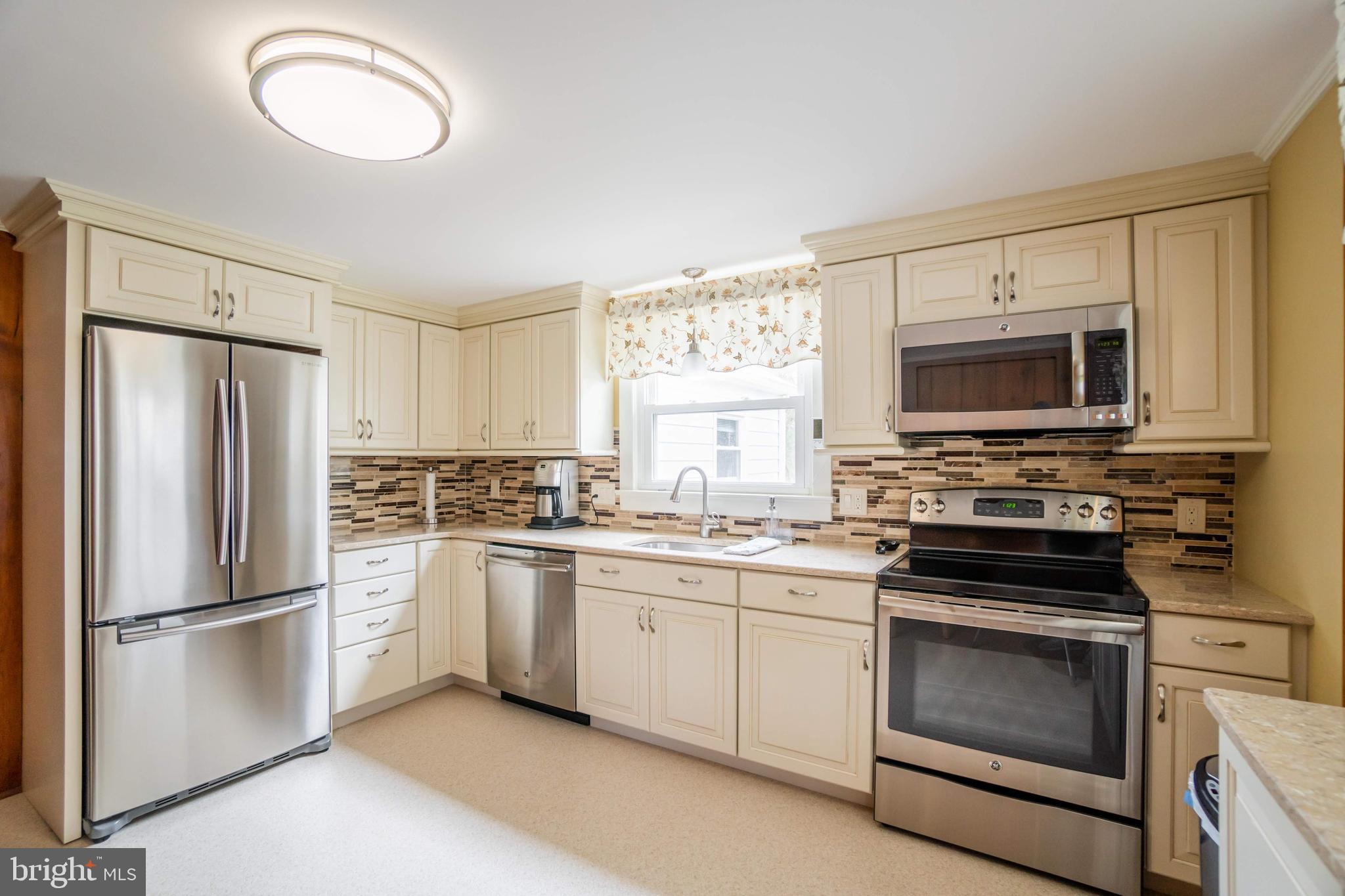 1612 Bahr Road Pottstown, PA 19464 - Photo 6 of 30 Gallery Image 6