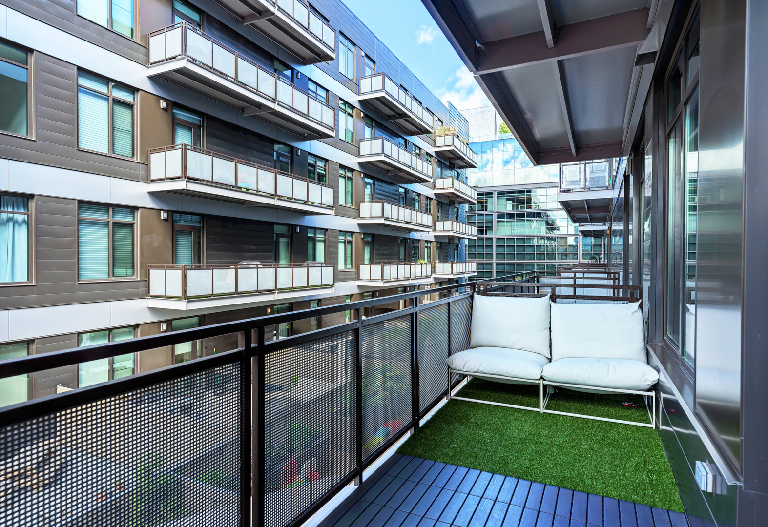 28 North Carpenter Street, Unit 3S Chicago, IL 60607 - Photo 26 of 37 a view of a porch with a sink and a table
