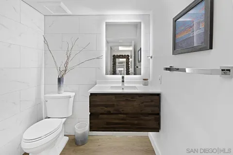 $1,349,000 | 500 West Harbor Drive, Unit 107, San Diego, CA 92101