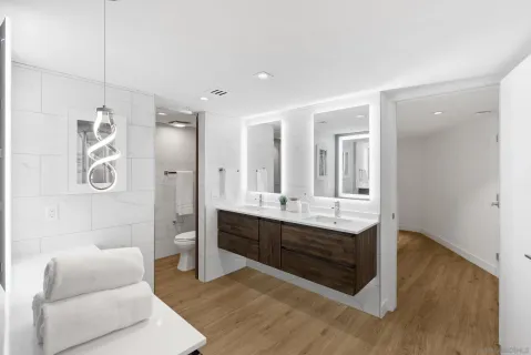 $1,349,000 | 500 West Harbor Drive, Unit 107, San Diego, CA 92101