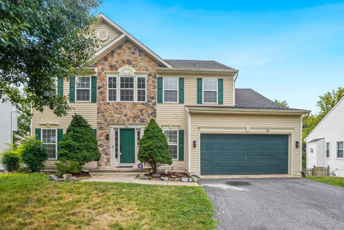 90 Howard Court Frederick, MD 21702 - Photo 2 of 45
