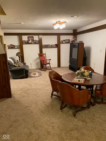 $995,000 | 8329 South 300 West, Pendleton, IN 46064