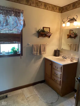 $995,000 | 8329 South 300 West, Pendleton, IN 46064