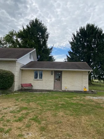 $995,000 | 8329 South 300 West, Pendleton, IN 46064