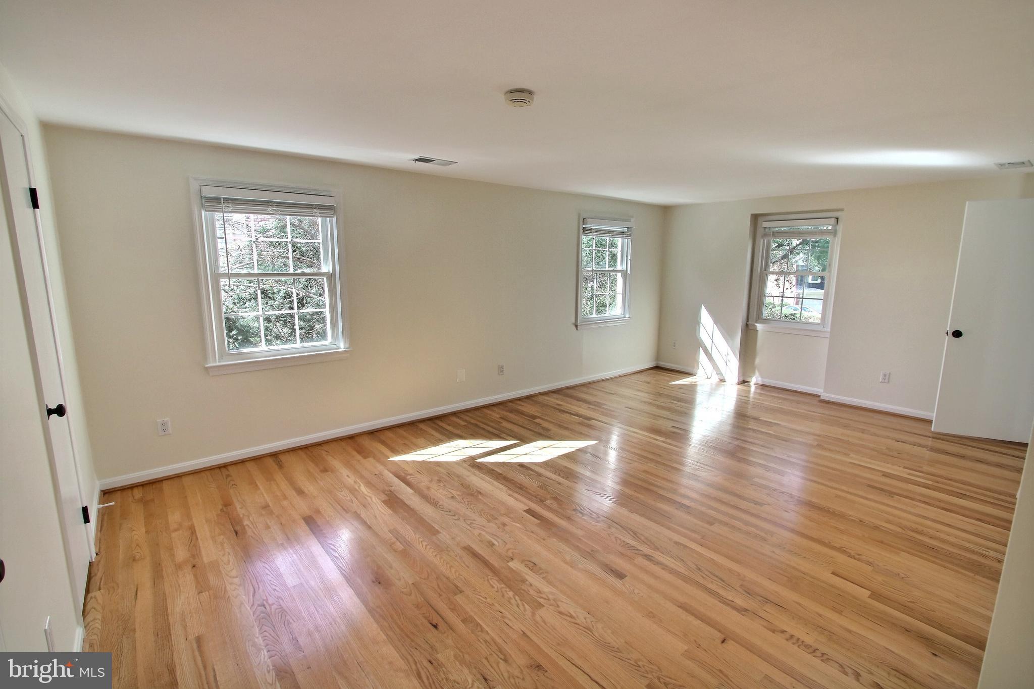 9853 Canal Road Gaithersburg, MD 20886 - Photo 32 of 56 Gallery Image 32