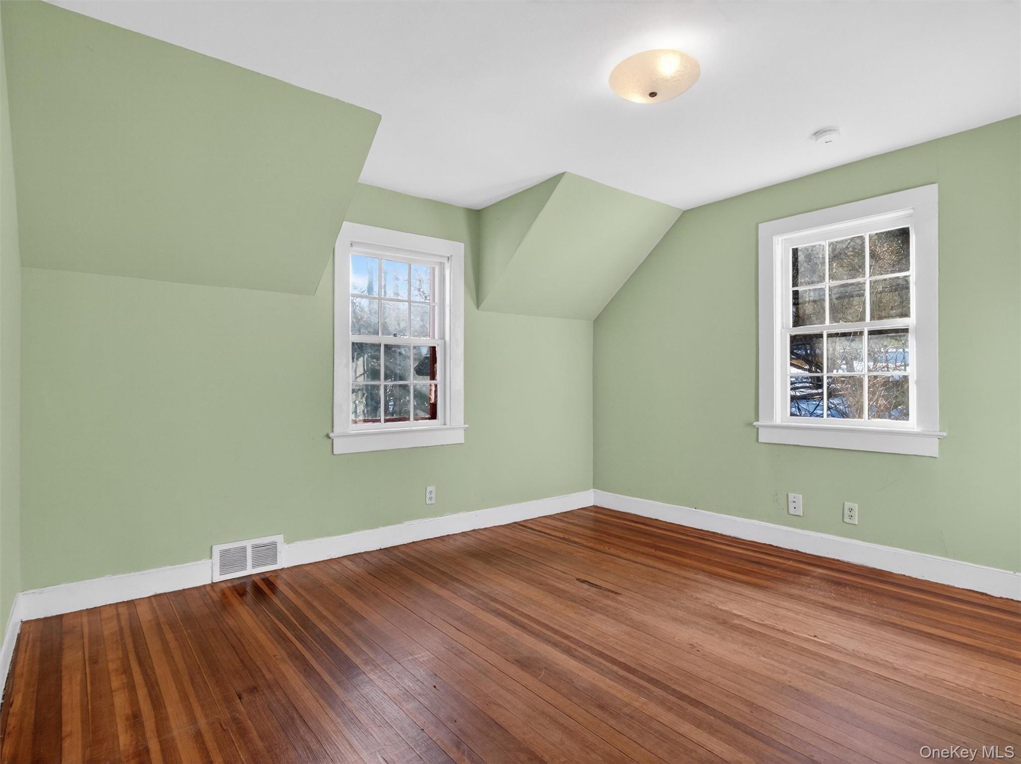 325 Haverstraw Road Montebello, NY 10901 - Photo 19 of 33