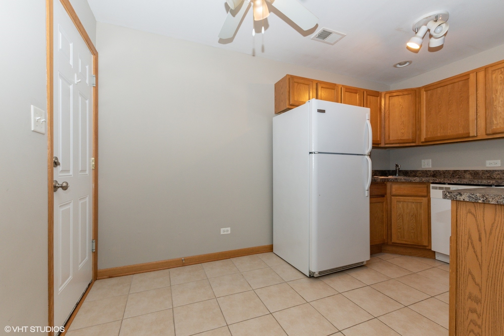 10544 Brooks Lane, Unit B2 Chicago Ridge, IL 60415 - Photo 5 of 12