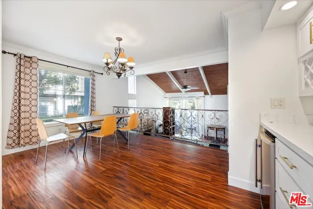 $4,650 | 11848 Moorpark Street, Unit A, Studio City, CA 91604