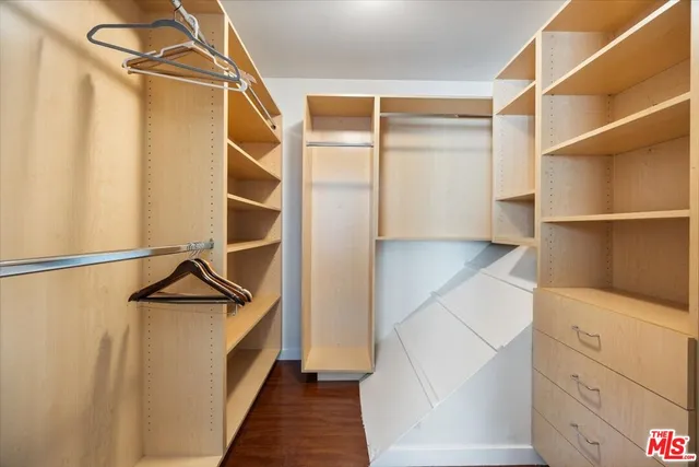 $4,650 | 11848 Moorpark Street, Unit A, Studio City, CA 91604