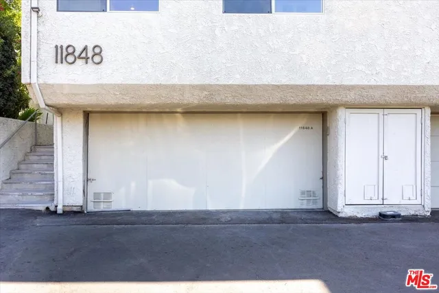 $4,650 | 11848 Moorpark Street, Unit A, Studio City, CA 91604