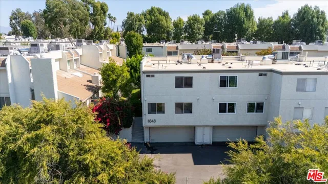 $4,650 | 11848 Moorpark Street, Unit A, Studio City, CA 91604