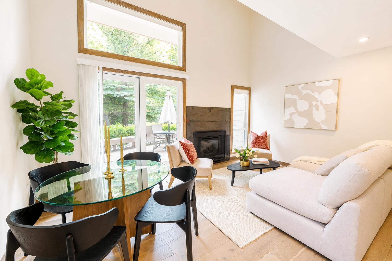 2224 Bonne Vie Condo Road Sun Valley, ID 83353 - Photo 2 of 24 Living room - Virtul edit