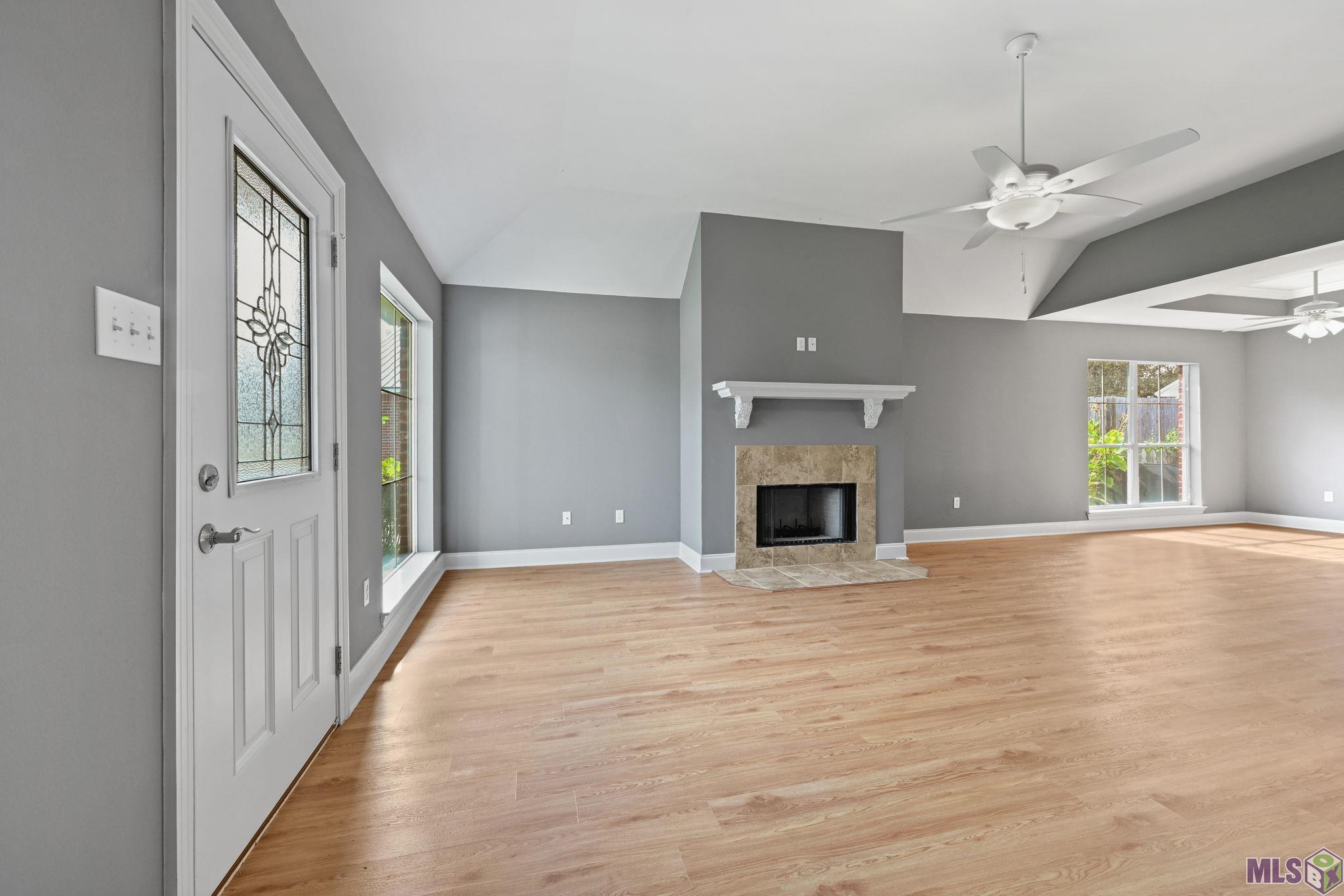 7456 Associate Drive Baton Rouge, LA 70817 - Photo 2 of 10