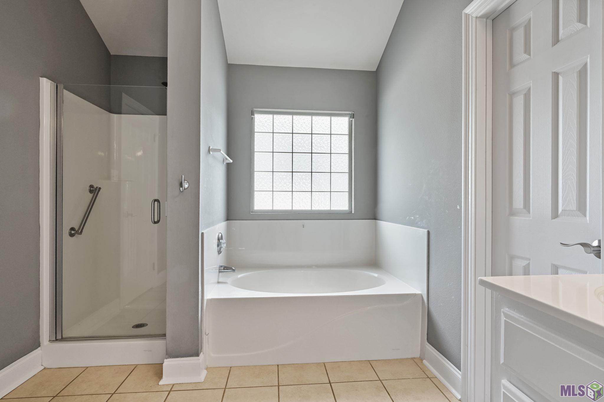 7456 Associate Drive Baton Rouge, LA 70817 - Photo 8 of 10