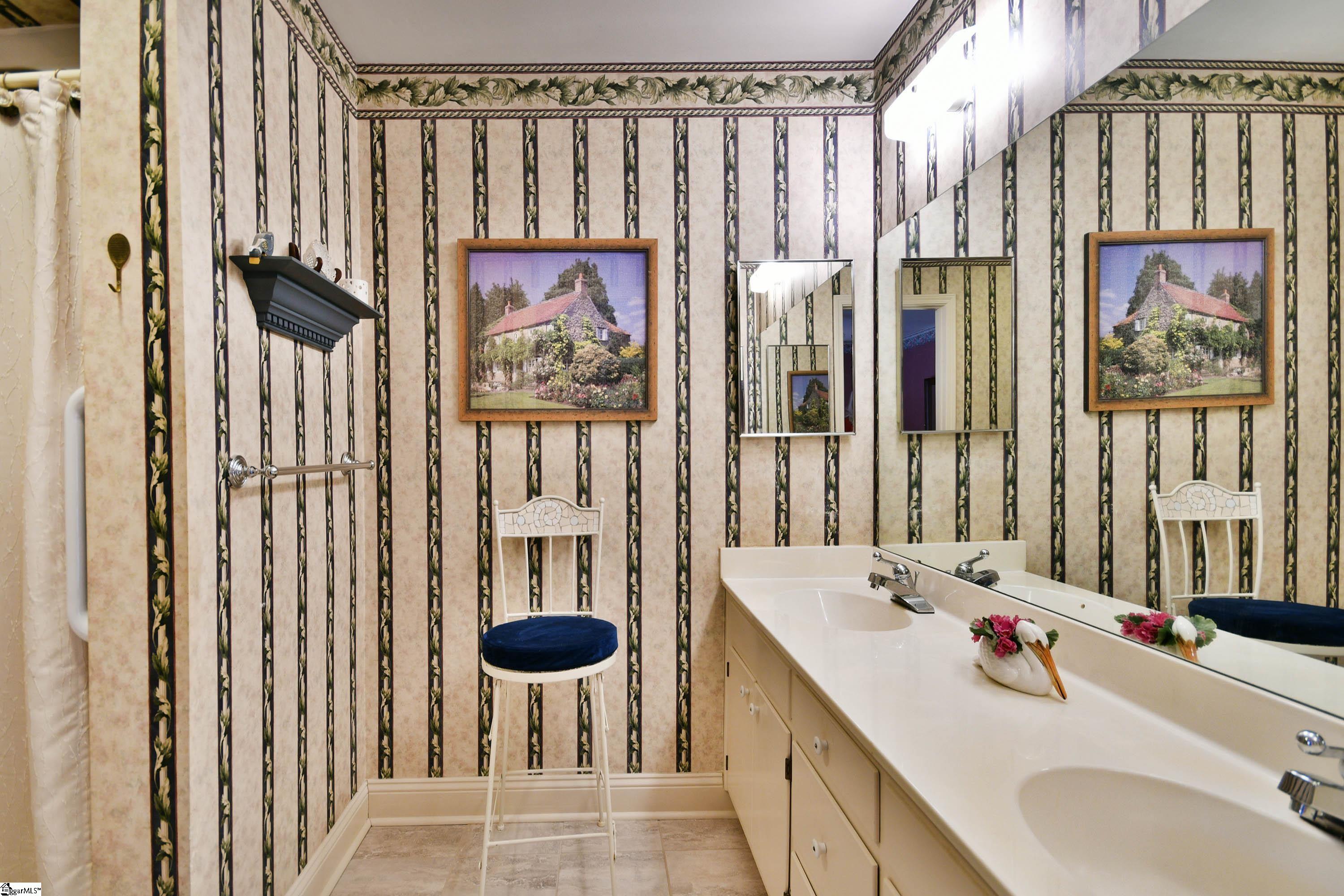 146 Hummingbird Ridge Greenville, SC 29605 - Photo 28 of 43 Gallery Image 28