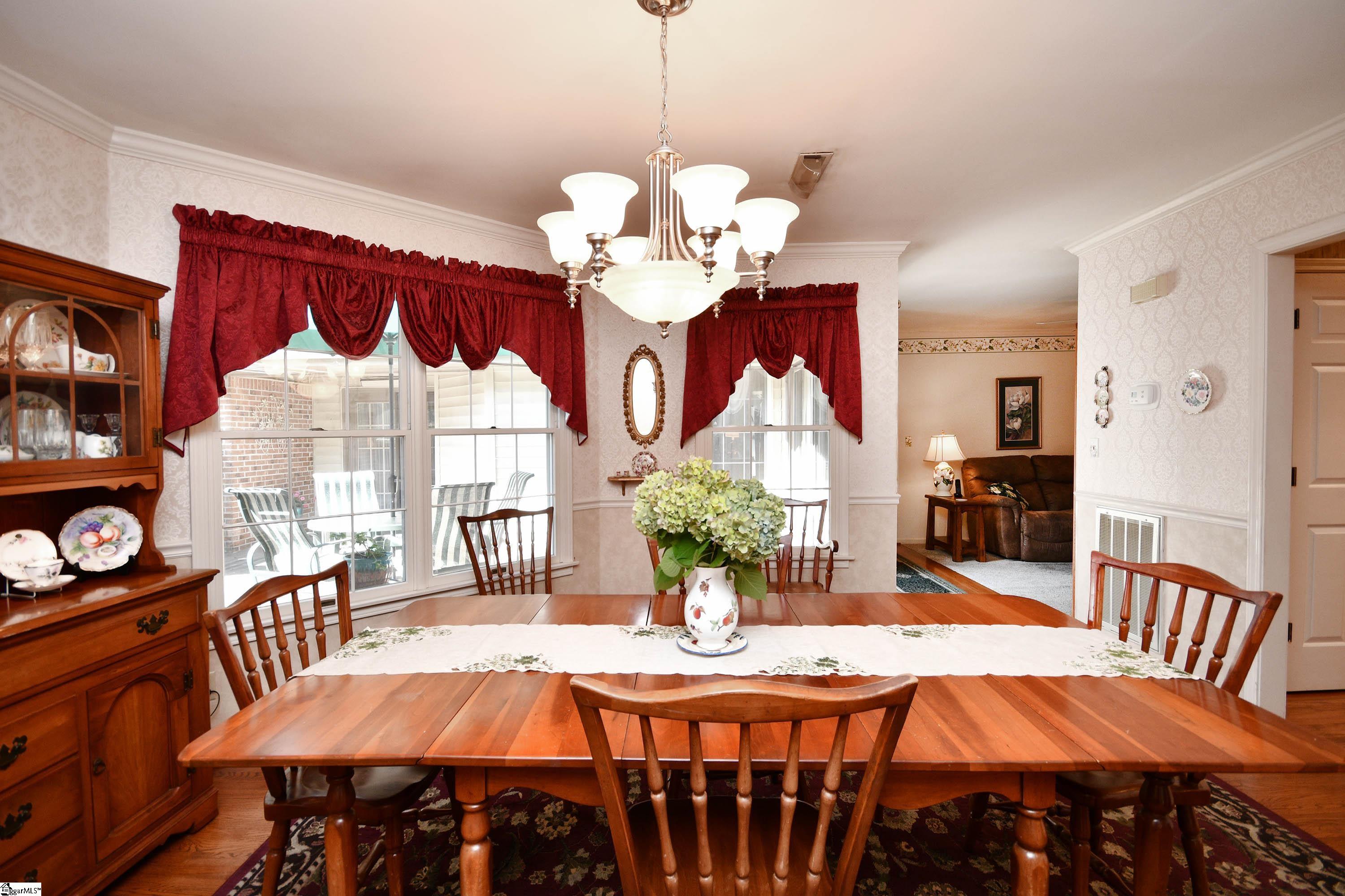 146 Hummingbird Ridge Greenville, SC 29605 - Photo 3 of 43 Gallery Image 3