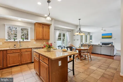 $825,000 | 11208 Yardley Place, Ijamsville, MD 21754