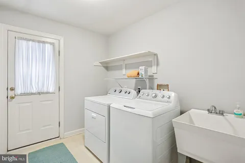 $799,900 | 11208 Yardley Place, Ijamsville, MD 21754