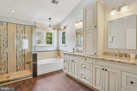 $825,000 | 11208 Yardley Place, Ijamsville, MD 21754