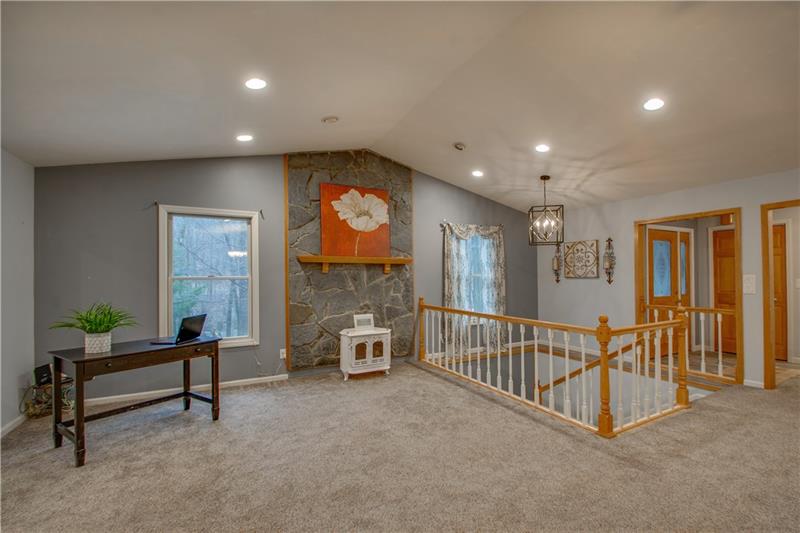 490 Leslie Road Valencia, PA 16059 - Photo 13 of 25 Gallery Image 13