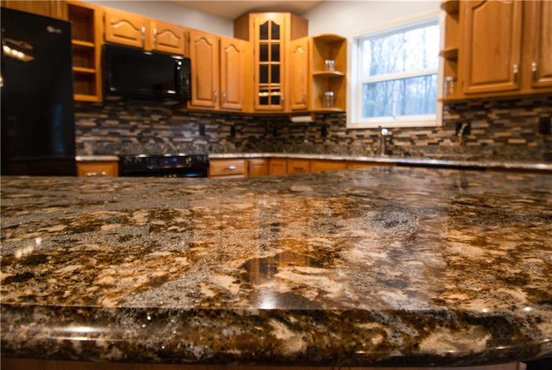 490 Leslie Road Valencia, PA 16059 - Photo 10 of 25 Gallery Image 10