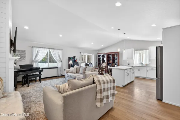 $565,000 | 30974 North Alice Court, Athol, ID 83801