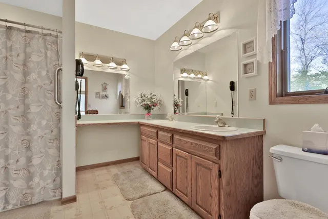 $475,000 | 12316 288th Street, Lindstrom, MN 55045