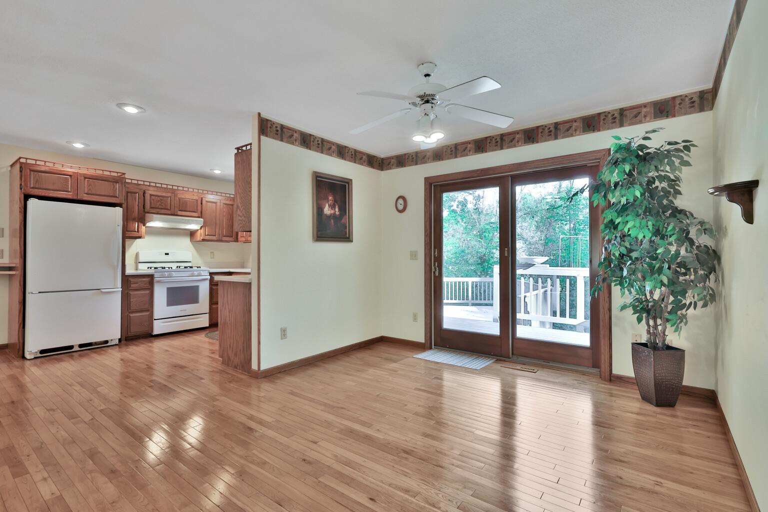 12316 288th Street Lindstrom, MN 55045 - Photo 10 of 33