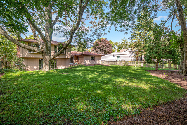 1736 Marion Court Wheaton, IL 60187 - Photo 2 of 26