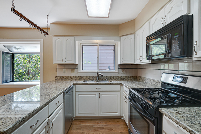 1736 Marion Court Wheaton, IL 60187 - Photo 11 of 26