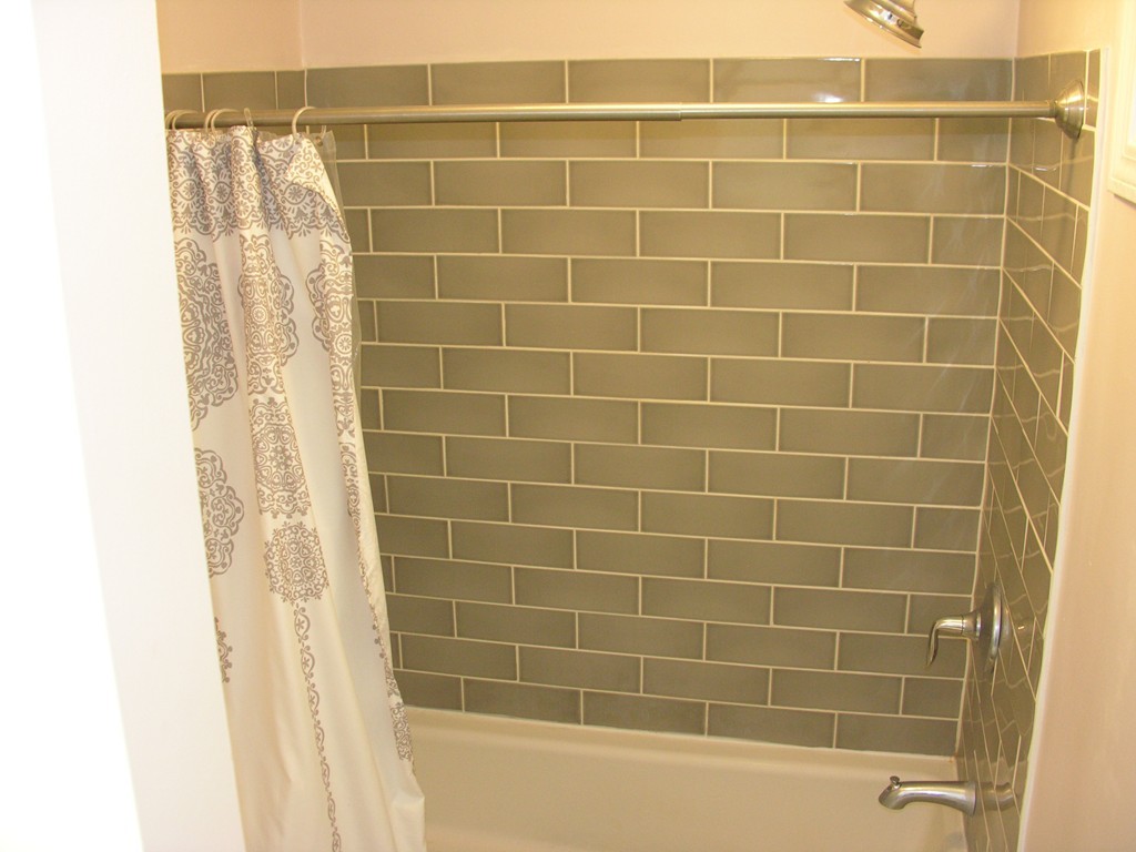78 Mountain Gate Road, Unit 78 Ashland, MA 01721 - Photo 11 of 17 a bathroom with a shower
