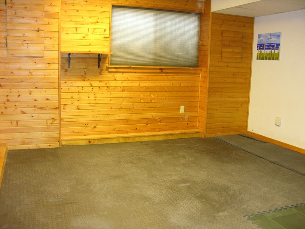 78 Mountain Gate Road, Unit 78 Ashland, MA 01721 - Photo 13 of 17 a view of a swimming pool