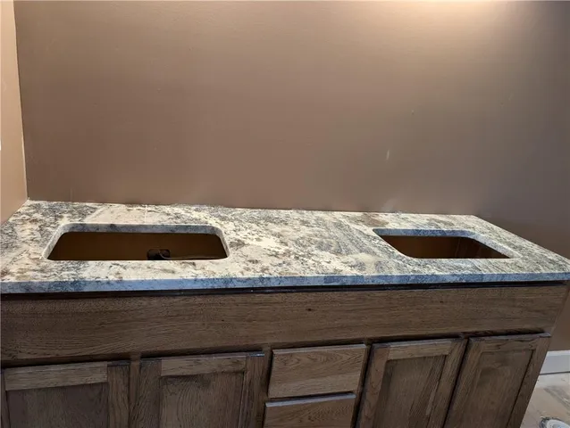 $399,500 | 1107 Charles Street, Knob Noster, MO 65336