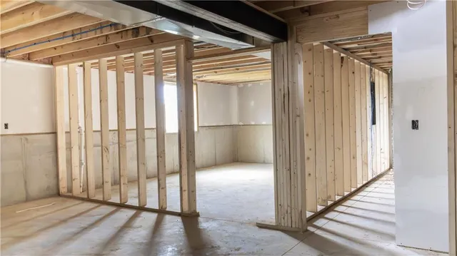 $399,500 | 1107 Charles Street, Knob Noster, MO 65336